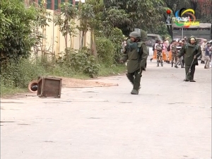 2.5 kg IED planted between Johnstone school and M-Sector, CRPF personnel on patrol discovered the bomb this morning