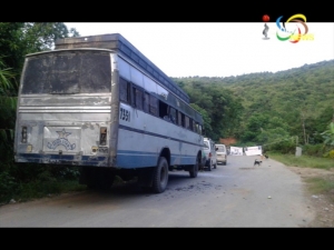 Indefinite bandh continues on Imphal-Moreh national highway, bandh supporters damage vehicles