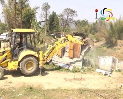 Officials demolish illegal constructions along Imphal river banks in IE District under Manipur Flood Plain Zoning Act
