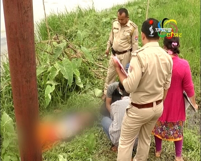 A young woman was found dead this morning near  Uchiwa Lamhang Thambalhoubi under Mayang Imphal Police Station