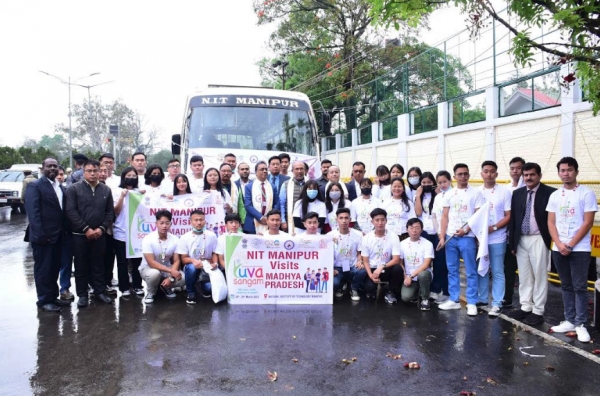 CM BIREN WITH NIT MANIPUR TEAM
