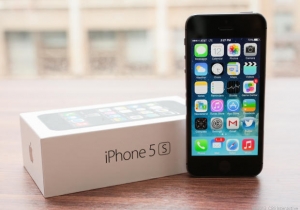 Apple's iPhone 5s Review