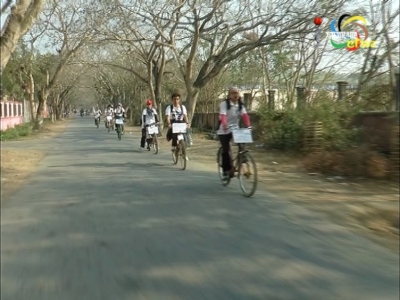 Students take out cycle rally to create awareness about Clean and Healthy environment