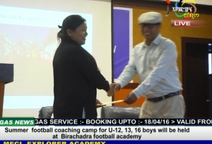 Prizes of the Impact Tv Cheiraoba Lucky Draw and Yaoshang Photo Competition were presented at a function held at Hotel Imphal.